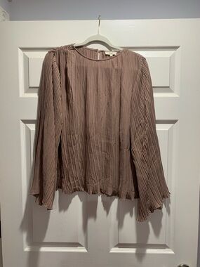 easel Pleated Long-Sleeve Blouse in Mauve Taupe